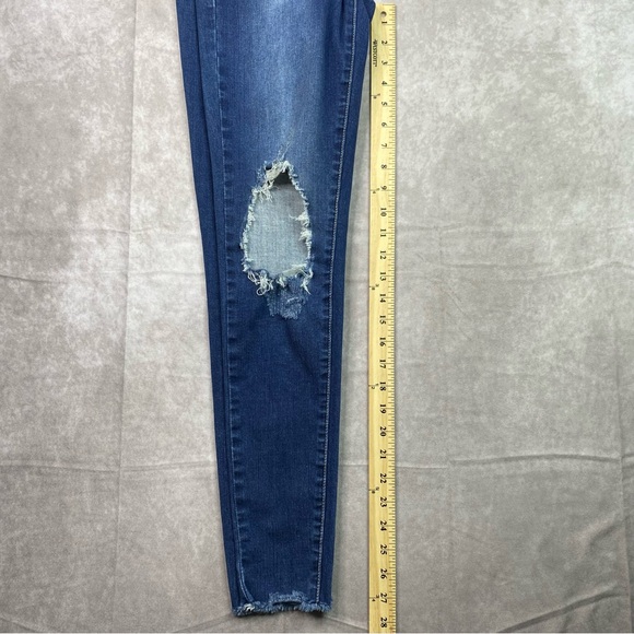 KanCan Womens Jeans Size 3 25 Dark Wash Mid Rise Distressed Denim Pants - Picture 13 of 16